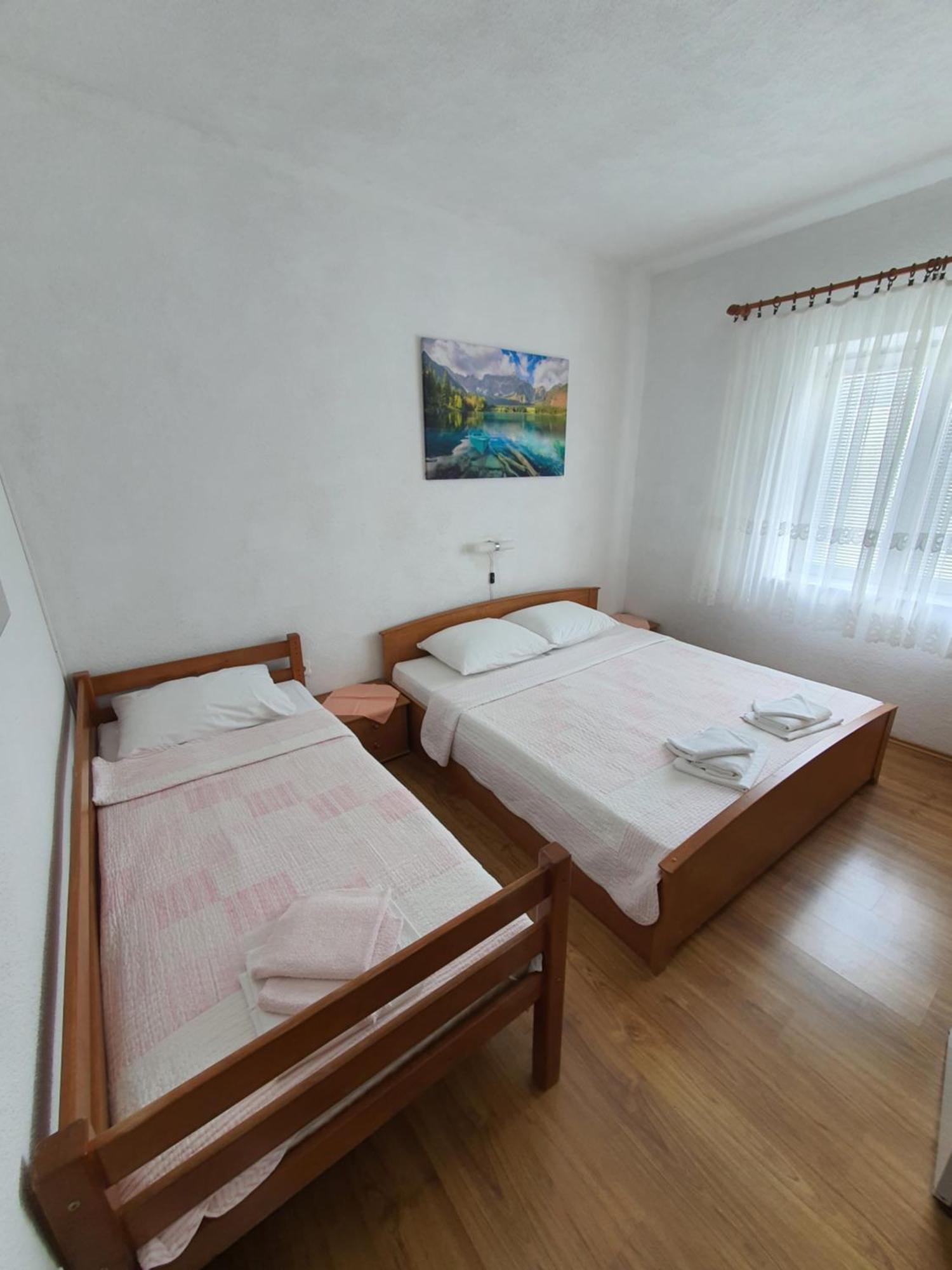 Apartments Buffet 2B Sveti Juraj Zimmer foto