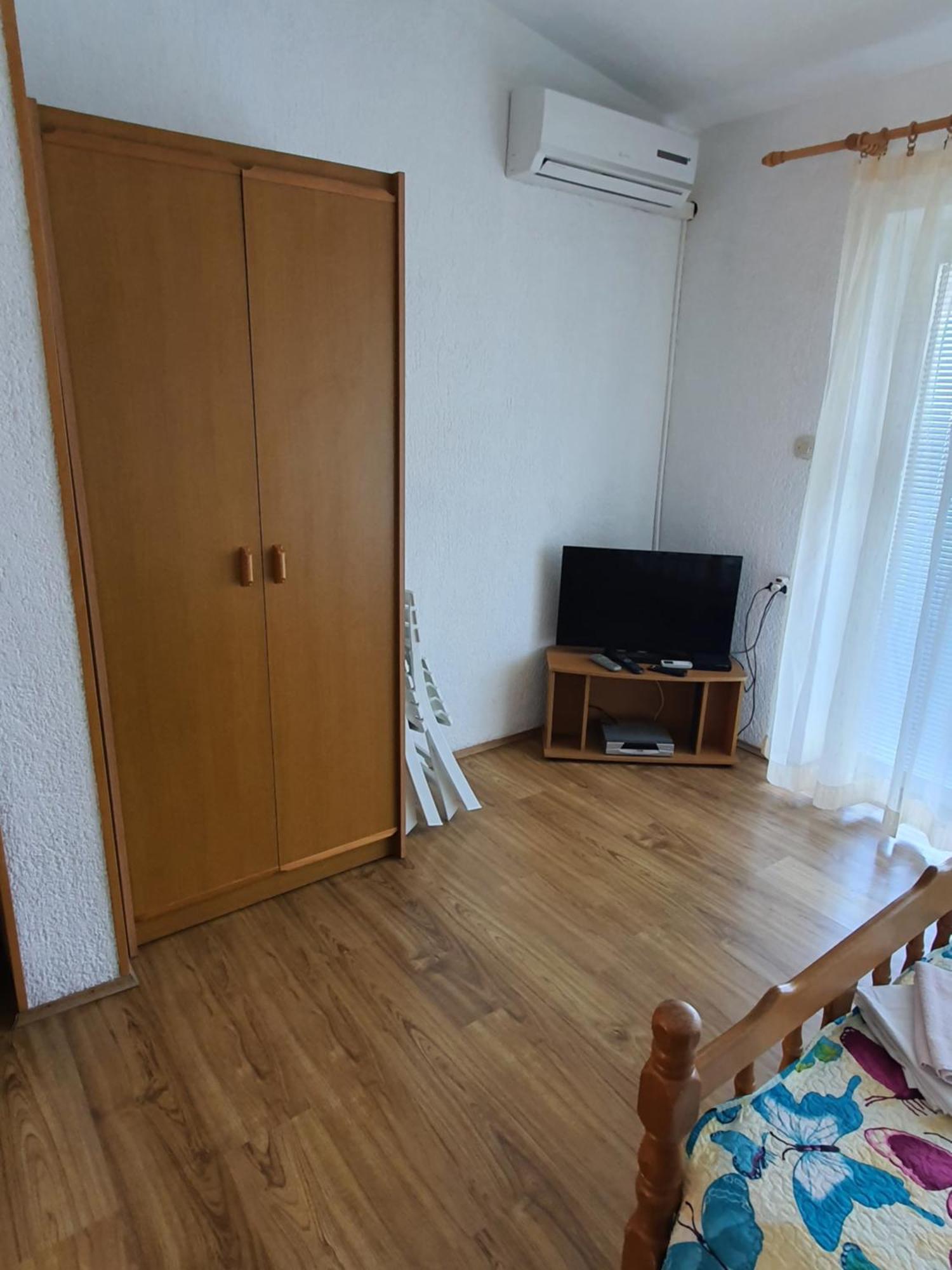 Apartments Buffet 2B Sveti Juraj Zimmer foto